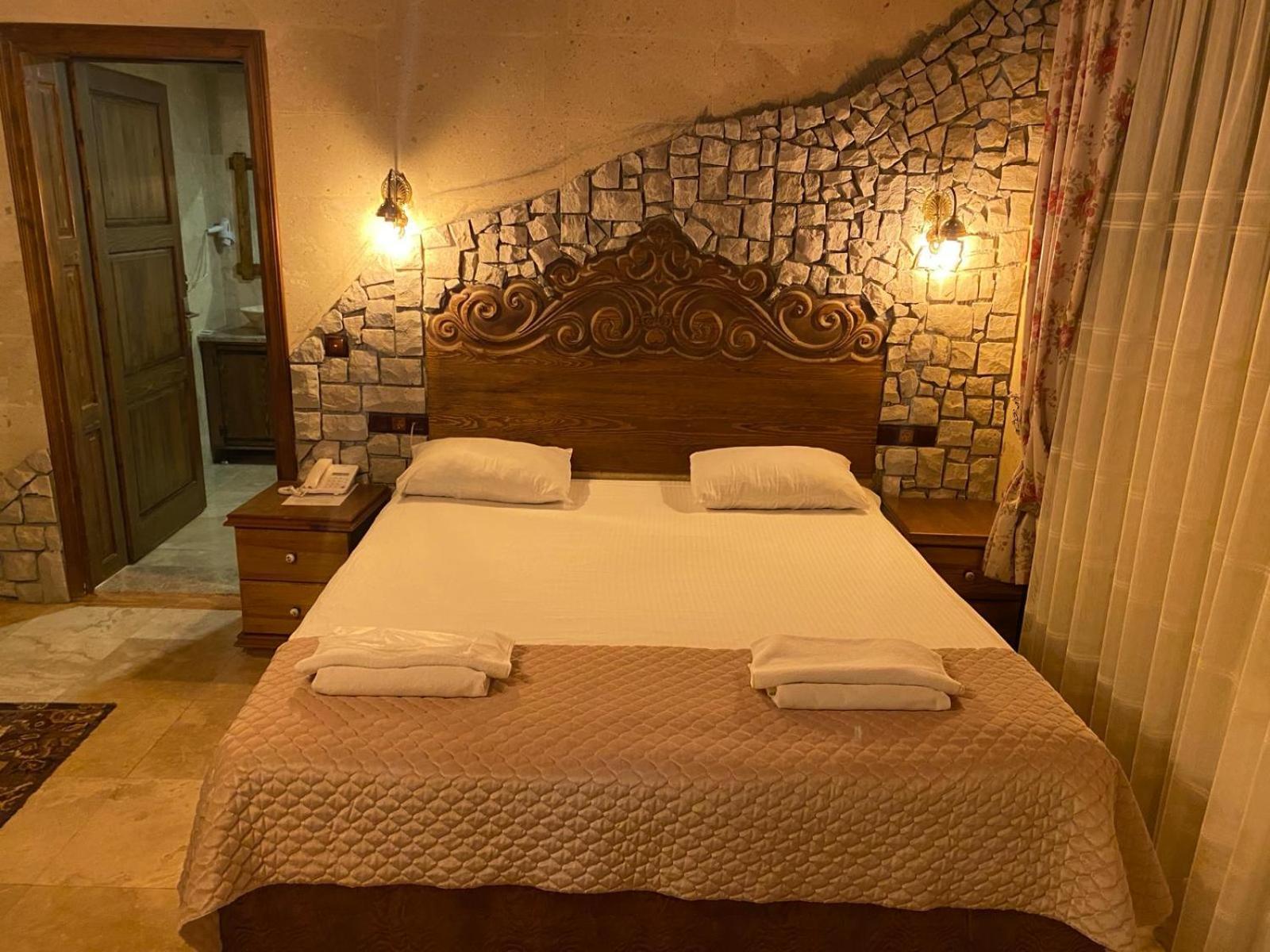 Bed and Breakfast Cappadocia Elite Stone House Гореме Экстерьер фото